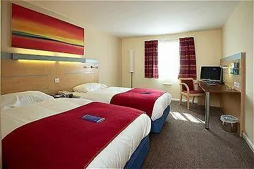 Holiday Inn Express Cardiff Airport, An Ihg Hotel