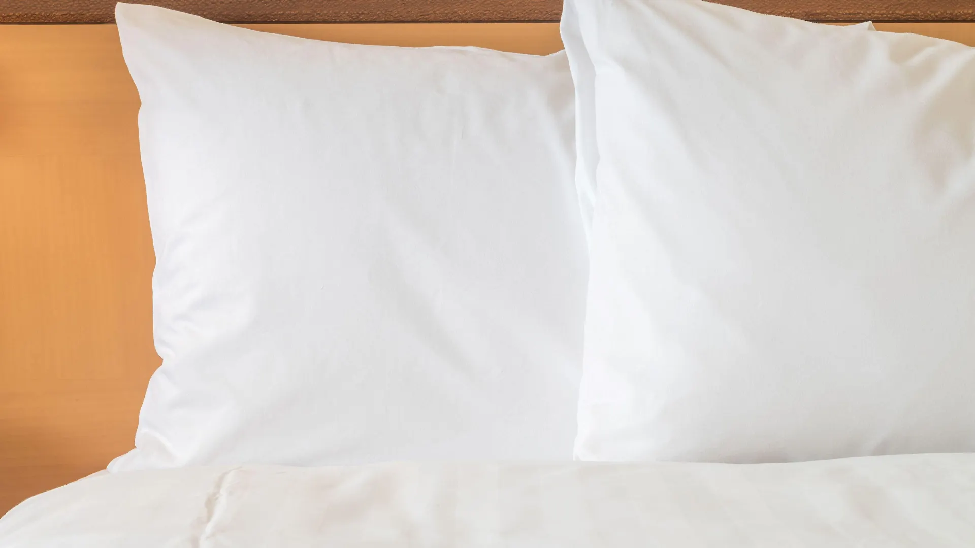Holiday Inn Express Cardiff Airport, An Ihg Hotel