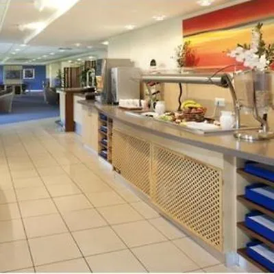 Holiday Inn Express Cardiff Airport, An Ihg Hotel